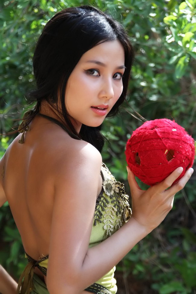 Nhân vật Mai Thị được giao cho nữ diễn viên Diễm My 9X.